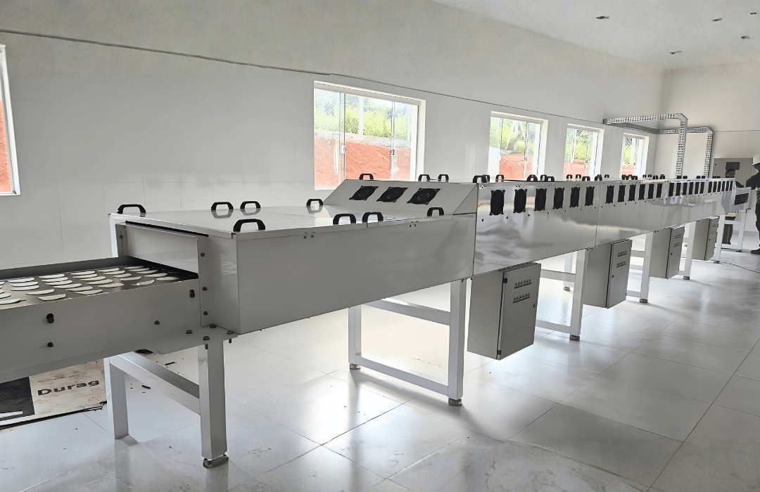 Projeto de secador micro-ondas industrial